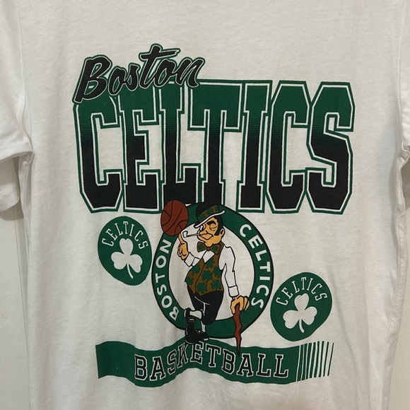 NBA Boston Celtics Basketball T shirt size XL 16 -18 white green - Picture 2 of 5